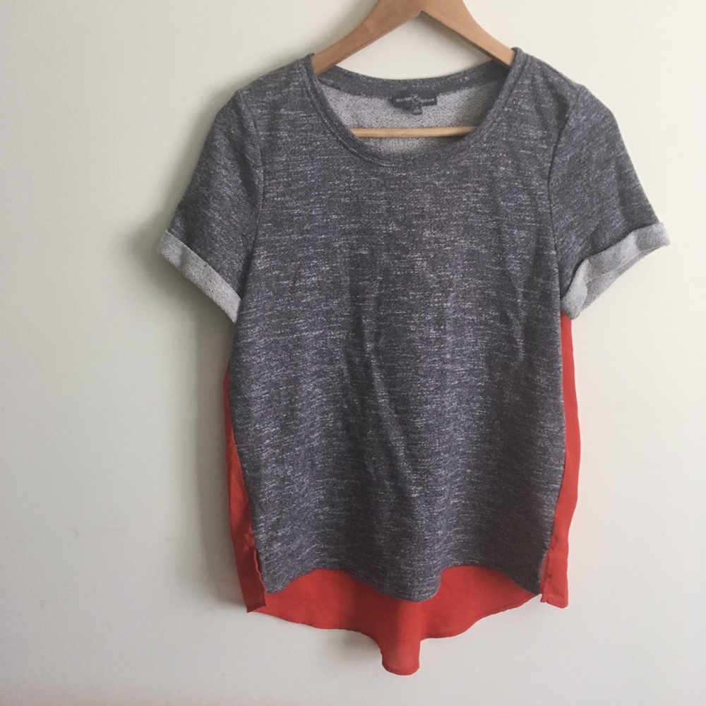 Market & Spruce Heather Gray Top with Coral Side Panels